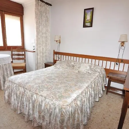 Guest house Can Salvador Roses